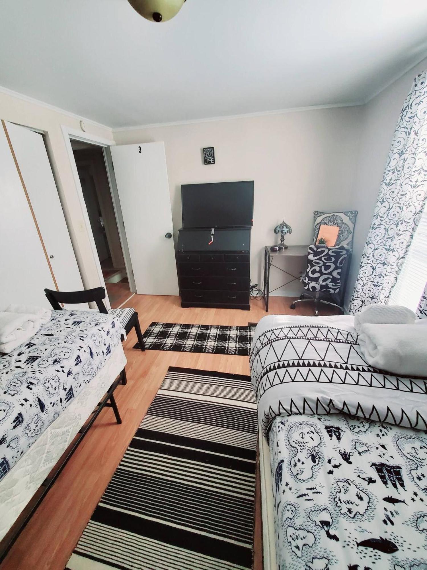 Room In Guest Room - Black-White Rm By Yale U 뉴헤이번 외부 사진